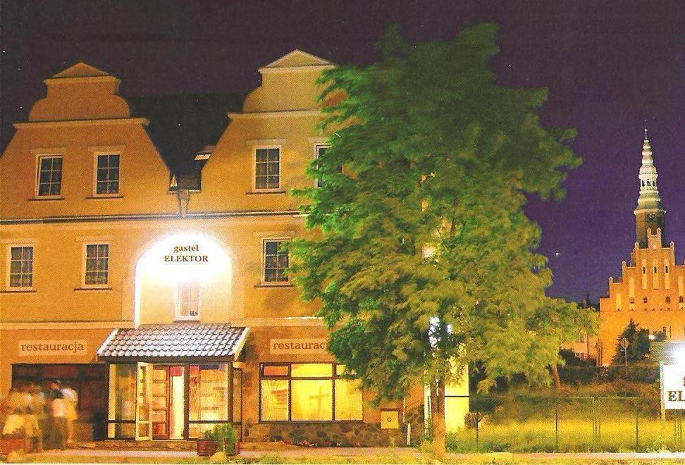 Hotel E-lektor Morąg Exterior foto